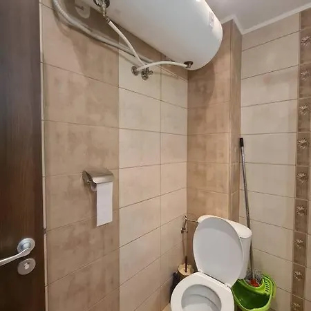 Cabana Club - Studio Apartment